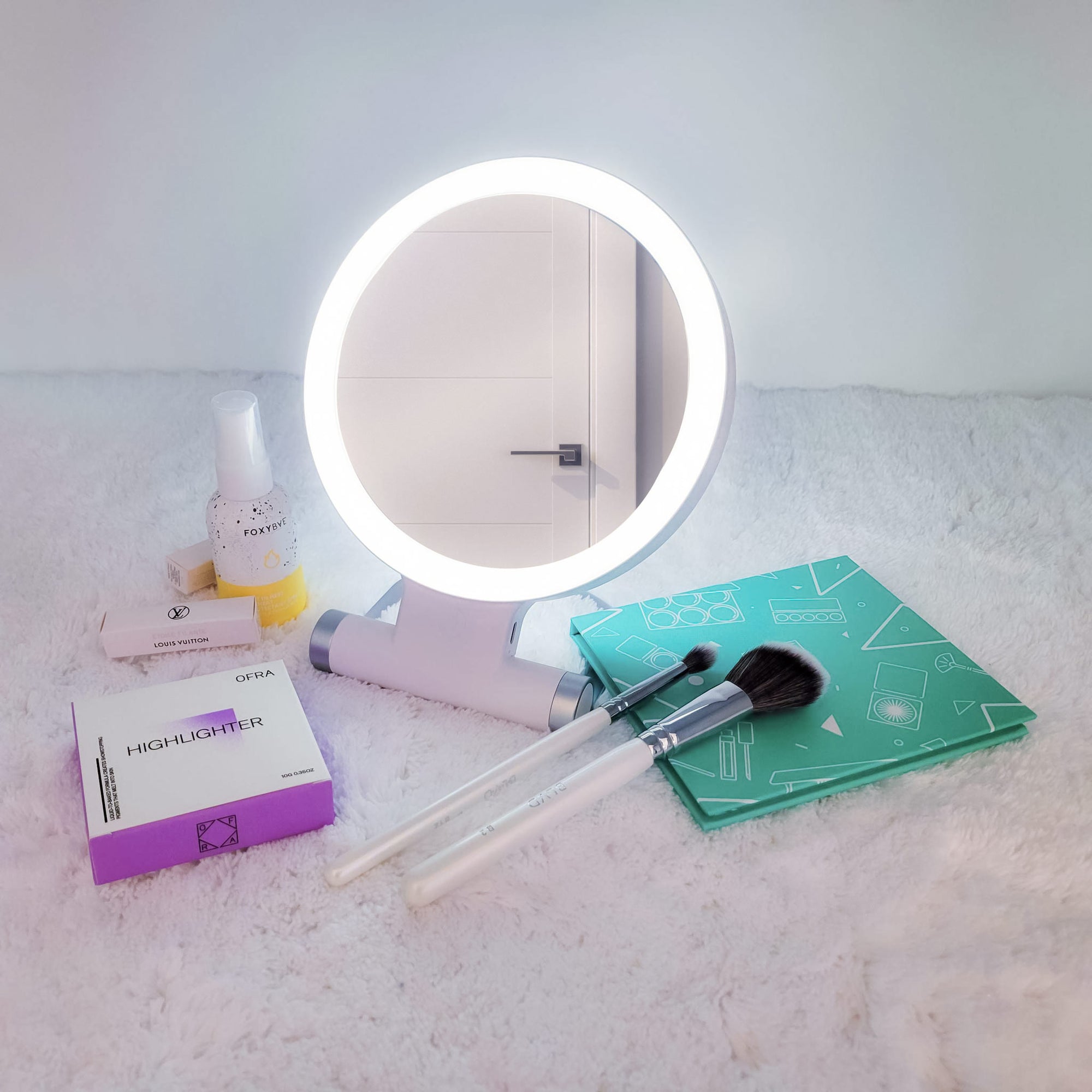 Focus Tri-Tone Dual Sided LED Makeup Mirror