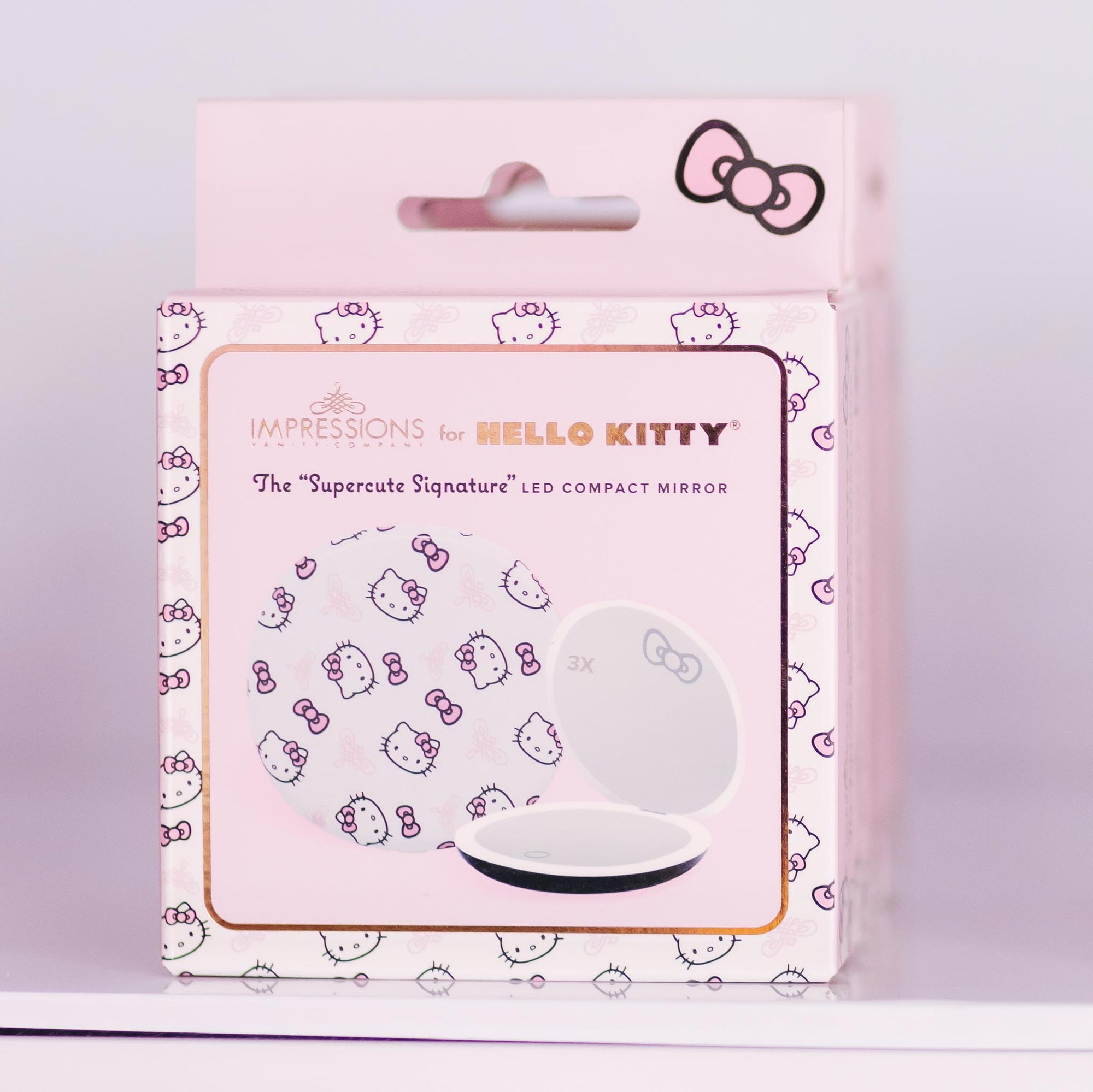 Hello Kitty® &quot;Supercute Signature&quot; Print LED Compact Mirror